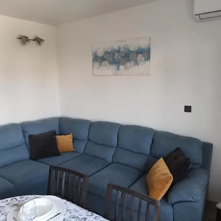 Lotta Apartment